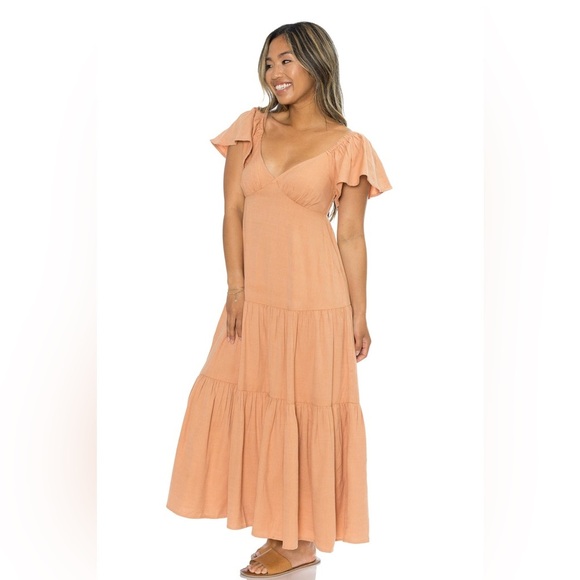 Billabong Dresses & Skirts - BILLABONG Elegant Peach Maxi Dress